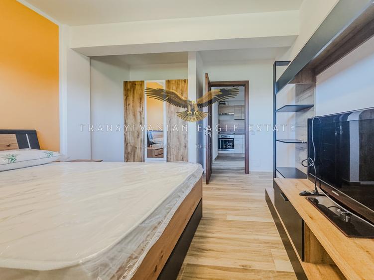 Apartament cu 2 camere semidecomandat, mobilat în Borhanci