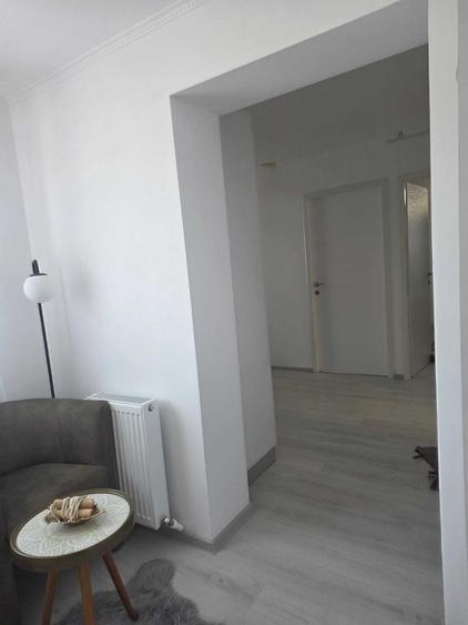 Apartament cu 2 camere decomandat în Halânga