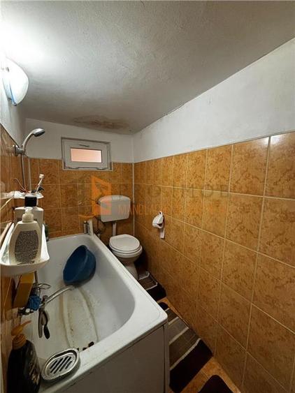 Casă individuală cu 2 camere cu Canalizare în 1 Decembrie