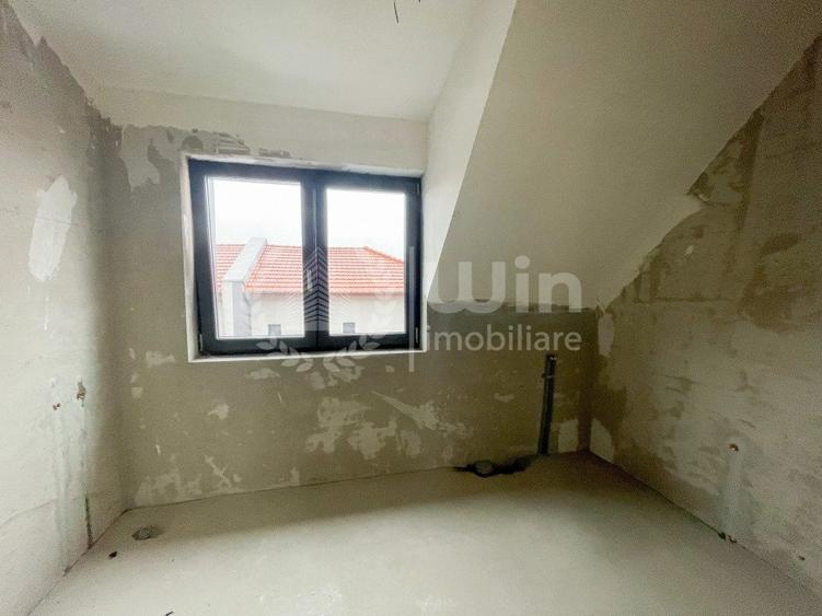 Duplex cu 4 camere cu Canalizare în Someșeni