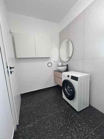 Duplex cu 4 camere cu Canalizare în Florești