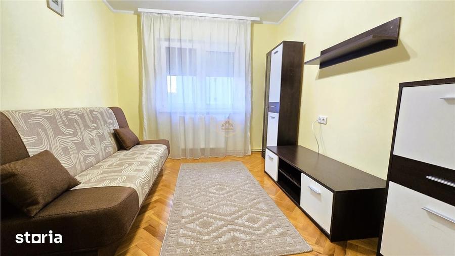 Apartament cu 3 camere decomandat în Micro 16