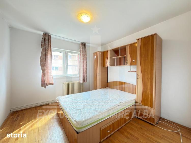 Apartament cu 3 camere decomandat în Cetate