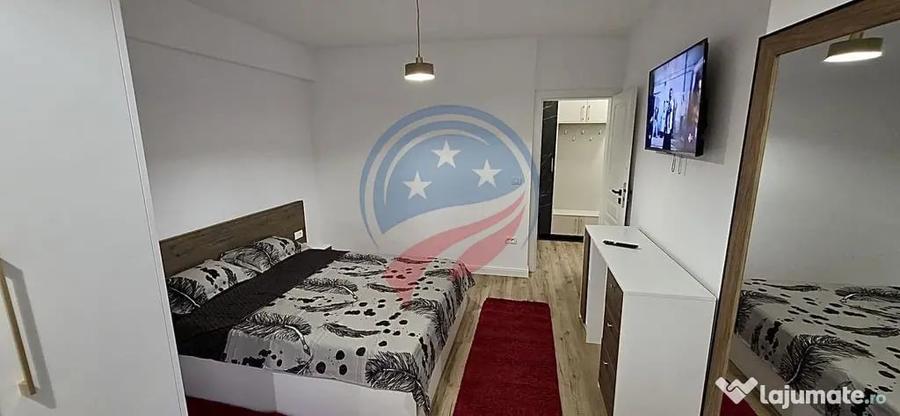 Apartament cu 3 camere semidecomandat în Central
