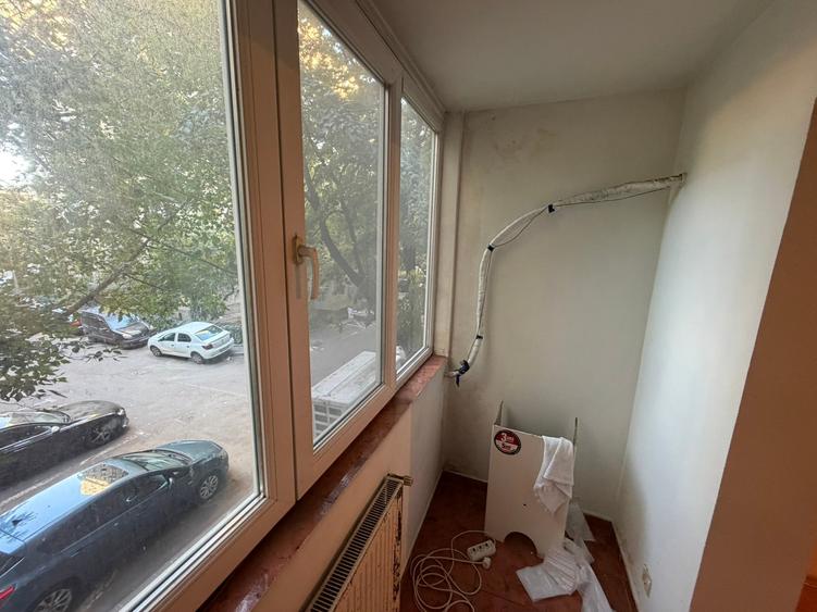 Apartament cu 2 camere decomandat în Rahova