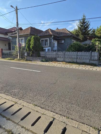 Casă cu 3 camere cu Teren 875 Mp în Central