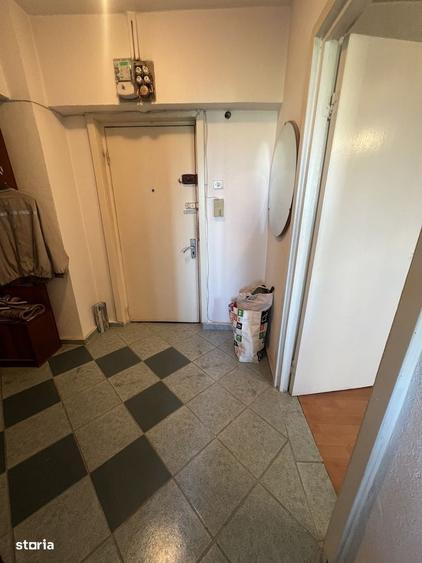 Apartament cu 2 camere decomandat în Calea București