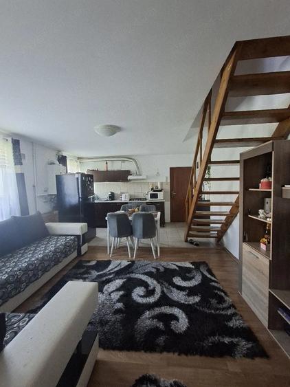 Apartament cu 3 camere decomandat în Berceni