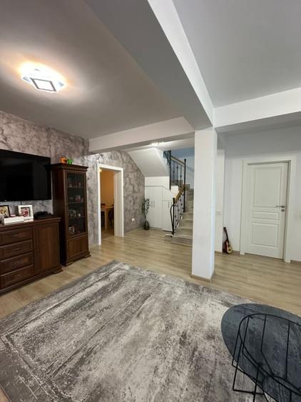 Casă individuală cu 4 camere cu Canalizare în Bragadiru
