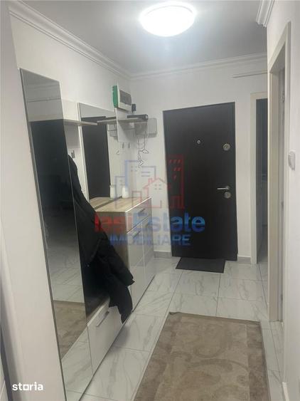 Apartament cu 3 camere decomandat în Canta