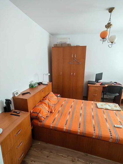 Apartament cu 2 camere semidecomandat în Dristor