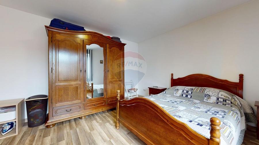 Casă individuală cu 4 camere cu Teren 1004 Mp în Hărman
