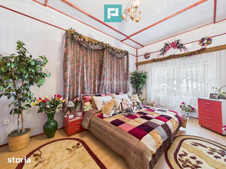 Casa cu 6 camere in Sanicolau Mare Timi?