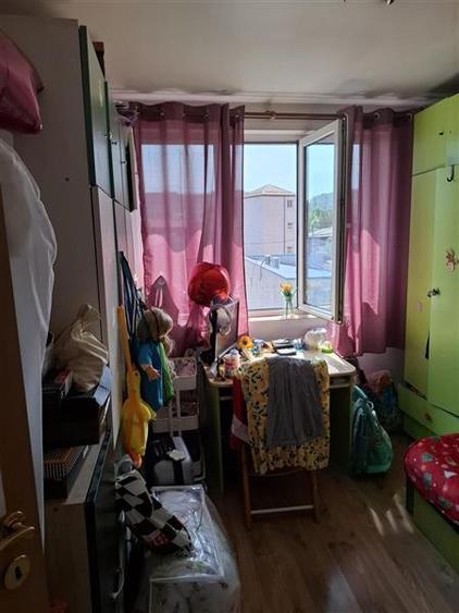 Apartament cu 3 camere decomandat în Dristor