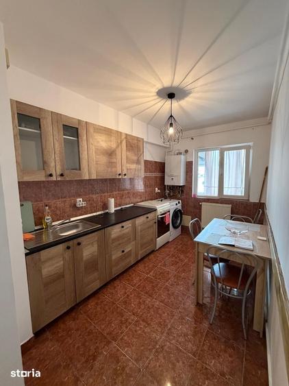 Apartament cu 2 camere decomandat în Florești