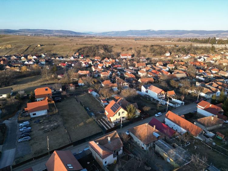 Casă individuală cu 4 camere cu Canalizare în Exterior Nord