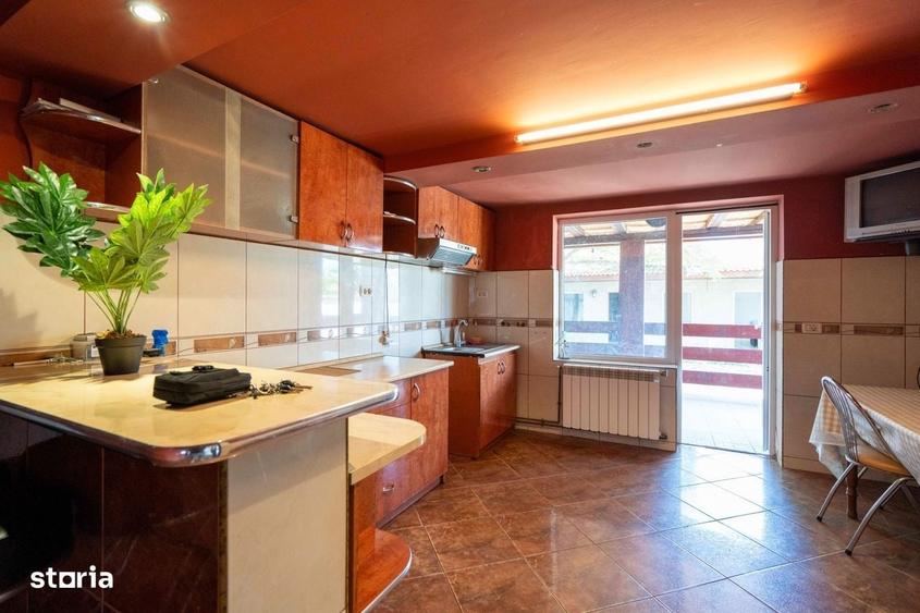 Casă cu 4 camere în Salca