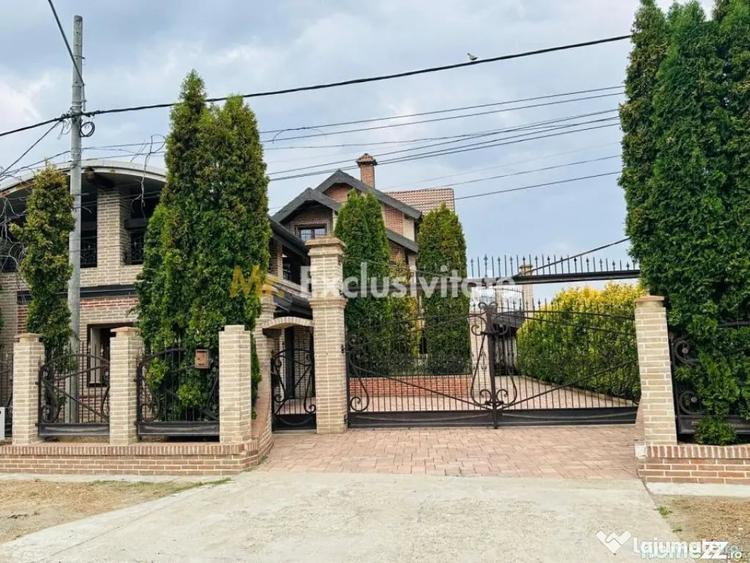 Casă cu 8 camere cu Teren 1229 Mp în Ștefănești