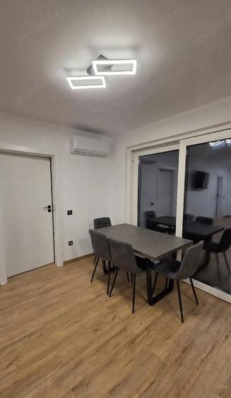 Apartament cu 2 camere semidecomandat în Florești