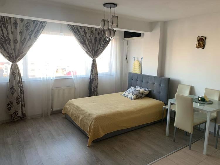 Garsonieră decomandată în Kamsas