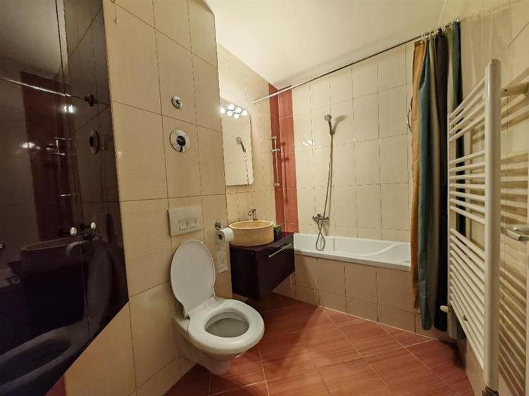 Apartament cu 2 camere decomandat, mobilat în Avantgarden