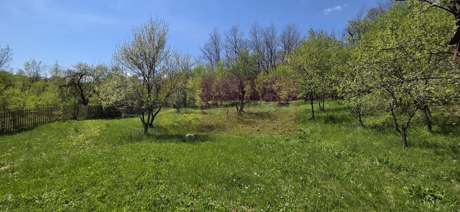 Teren Construcții intravilan de 1494 mp, în Șotrile