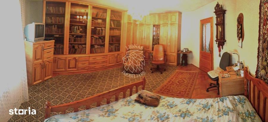 Apartament cu 4 camere în Central
