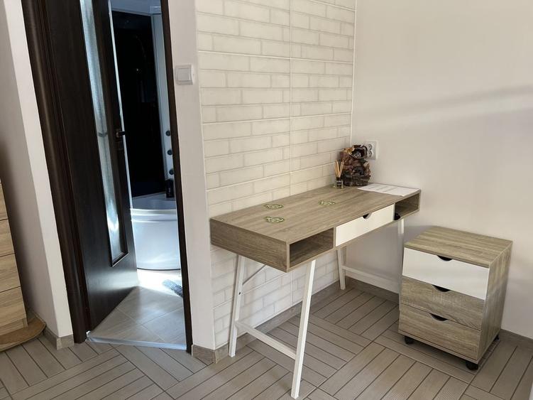 Casă cu 3 camere cu Teren 400 Mp în Bonț