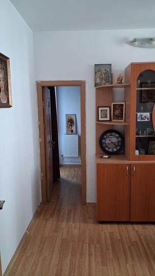 Vand apartament.2 cam semi decomandat.Casa de Cultura. cu gaze. - 6