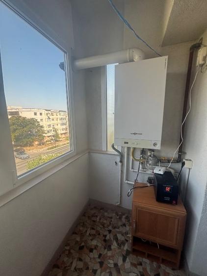 Apartament cu 2 camere decomandat în Trocadero
