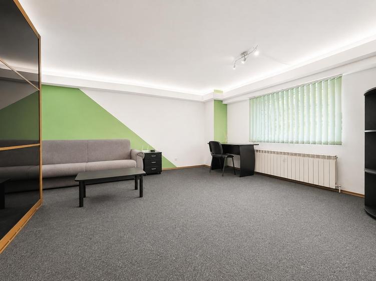 Garsonieră decomandată în Unirii