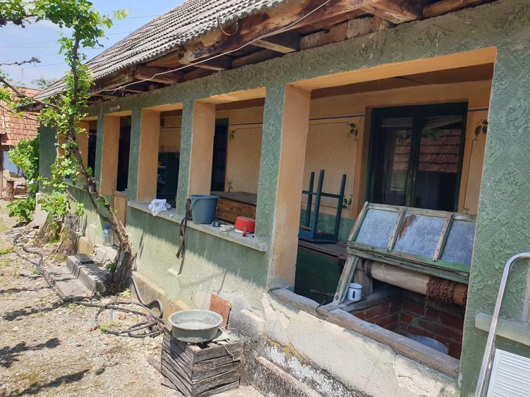Casă cu 3 camere cu Teren 2254 Mp în Fădimac