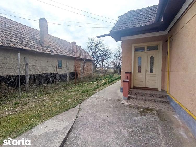 Casa cu 2 camere, teren 1400 mp, acces asfaltat - 10