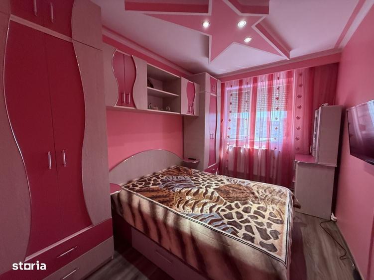 Apartament cu 2 camere decomandat în Micro 21