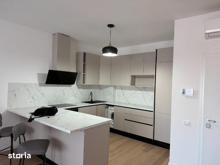 Apartament cu 2 camere semidecomandat în Grivița