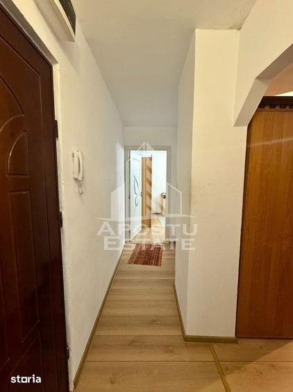Apartament cu 2 camere decomandat în Telegrafului