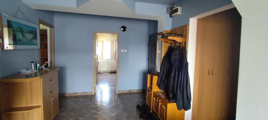 Apartament cu 3 camere decomandat în Mărăști