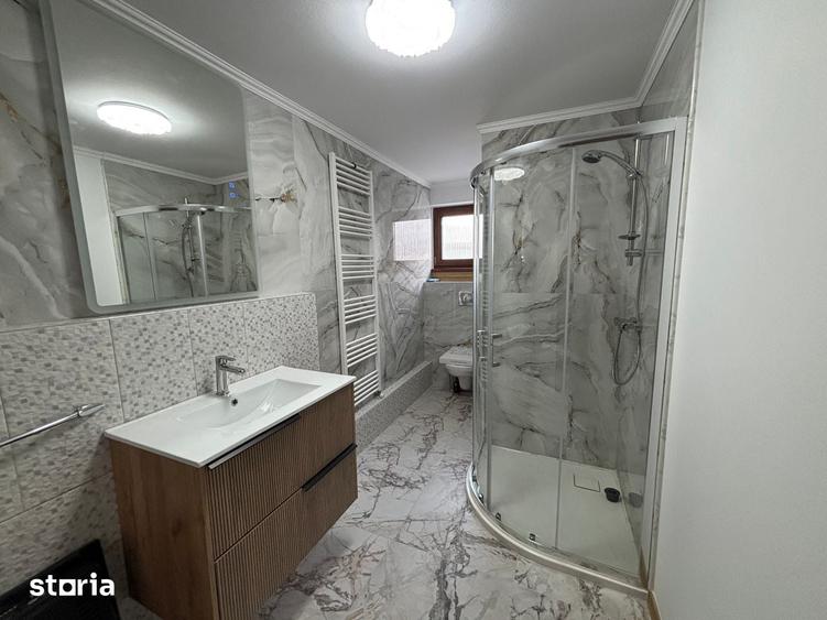 Casă cu 5 camere cu Teren 426 Mp în Central