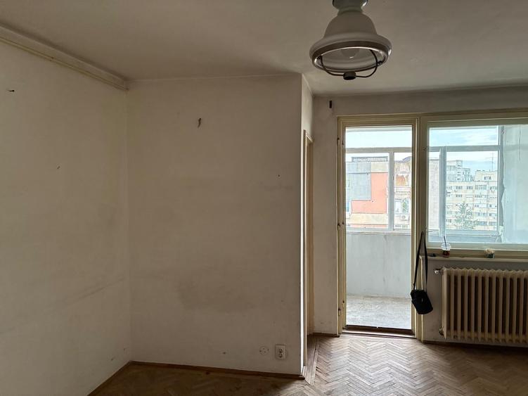 Garsonieră decomandată în Veteranilor
