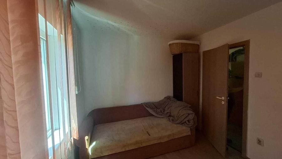 Apartament cu 2 camere semidecomandat în Dâmbovița