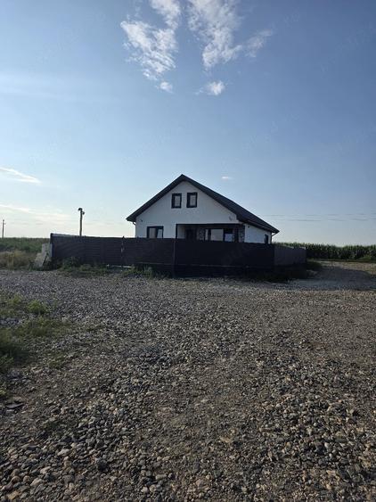 Casă cu Teren 270 Mp în Valu lui Traian