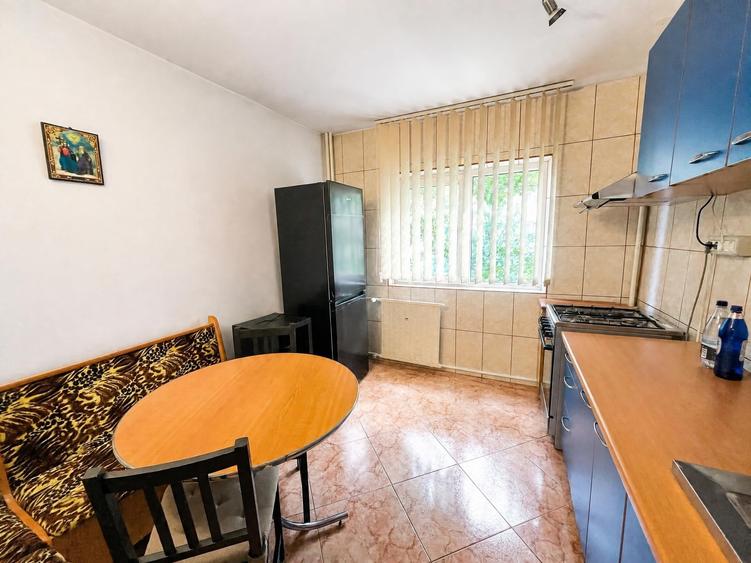 Apartament cu 2 camere decomandat în Drumul Taberei