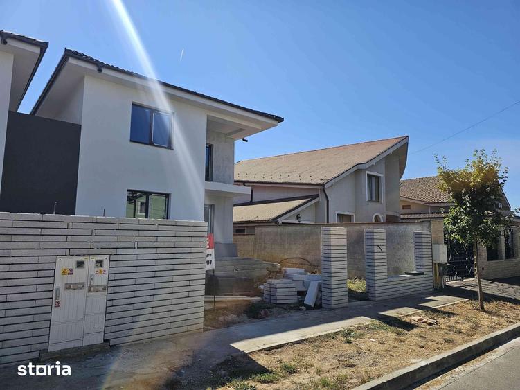 Casă cu 4 camere cu Teren 400 Mp în Oncea