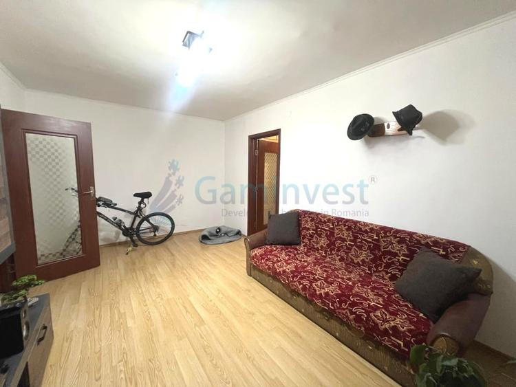 Apartament cu 2 camere semidecomandat în Dacia