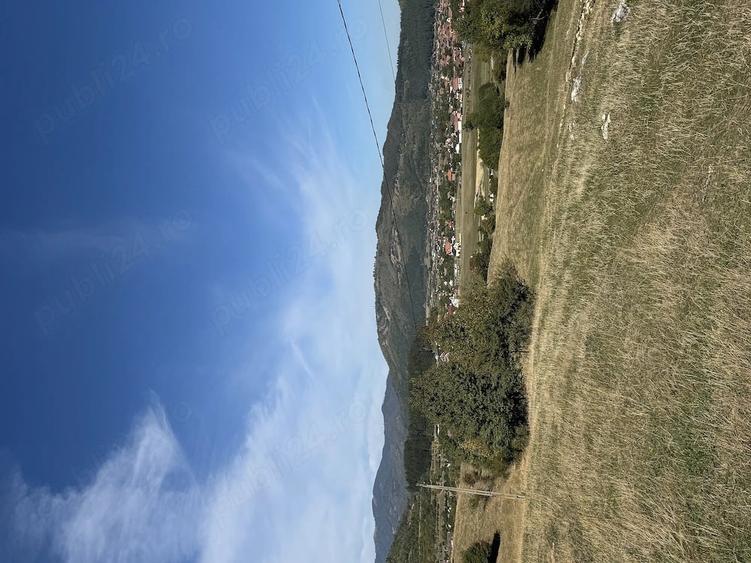 Teren de 1760 mp, în Central