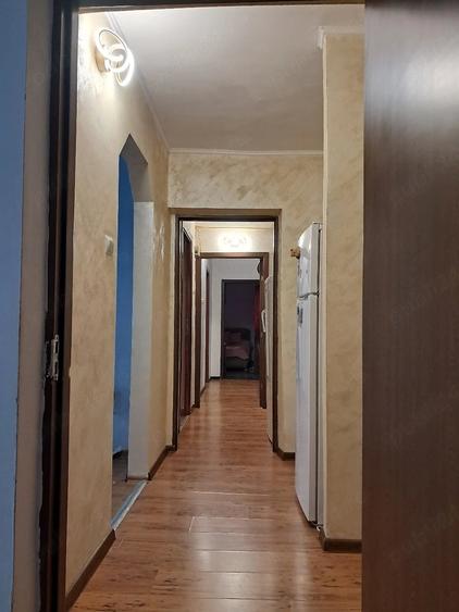 Apartament cu 4 camere decomandat în Autogară