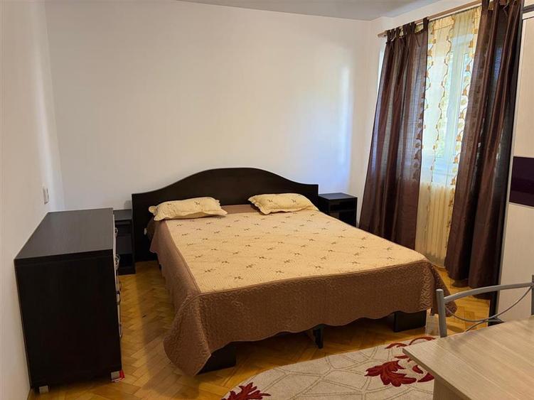 Apartament cu 2 camere semidecomandat în Copou