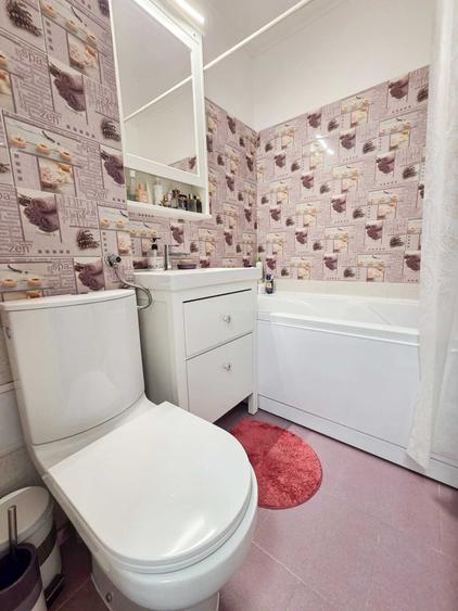 Apartament cu 2 camere semidecomandat în Gara de Nord