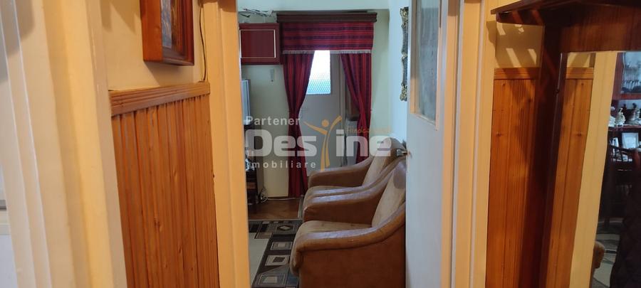 Apartament cu 2 camere semidecomandat, mobilat în Nord-Vest