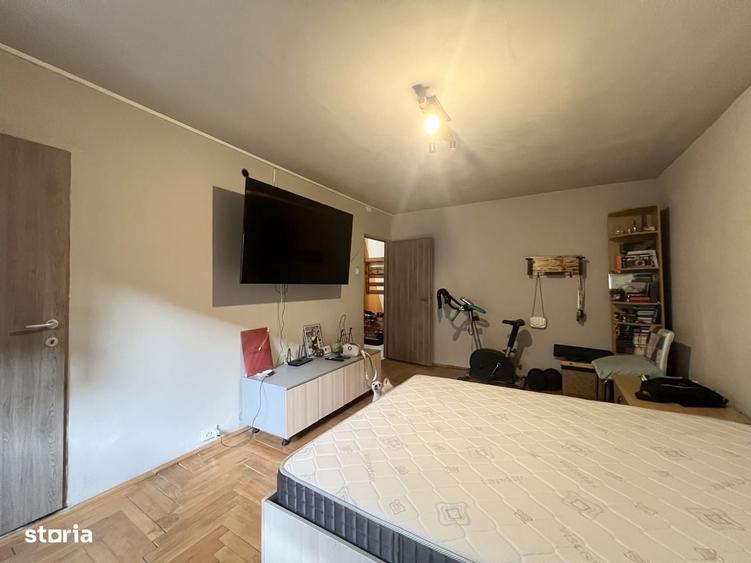 Apartament cu 3 camere decomandat în Lunei